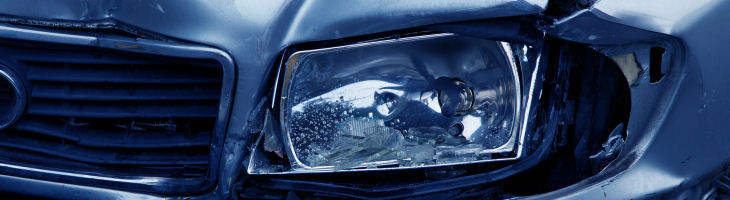 Damaged Cat S car headlight