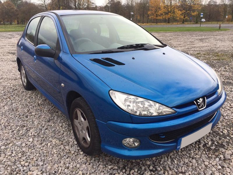 Peugeot 206 scrap car